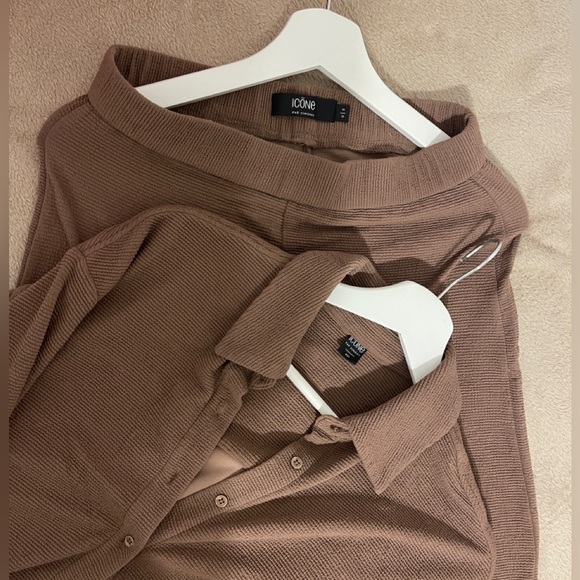 Taupe Ribbed Knit Sweater - Picture 3 of 8